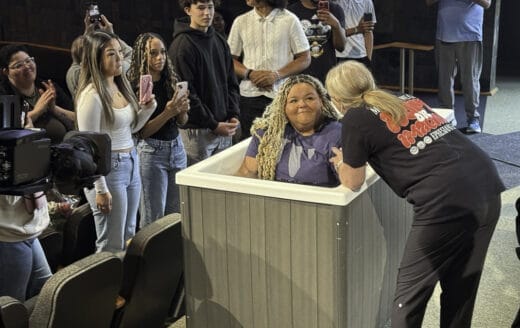 Enlace al post From Brokenness to Baptism: La historia de Maddie
